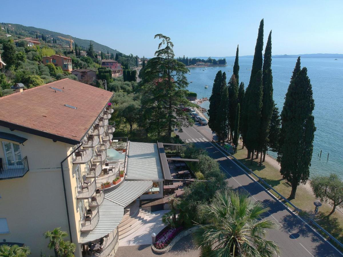 Hotel Galvani Torri Del Benaco Buitenkant foto