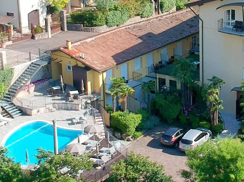 Hotel Galvani Torri Del Benaco Buitenkant foto