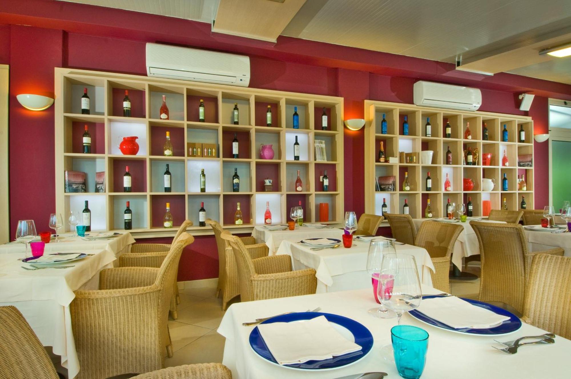 Hotel Galvani Torri Del Benaco Buitenkant foto